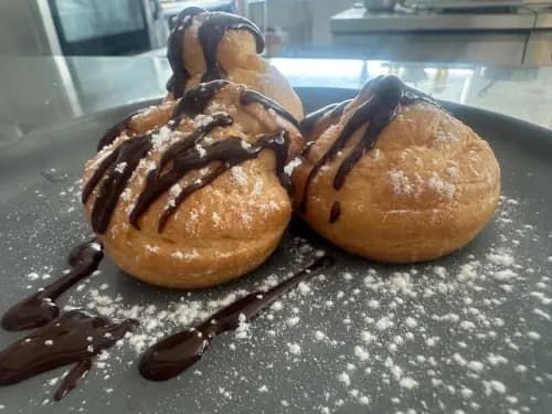 Bignè crema e cioccolato